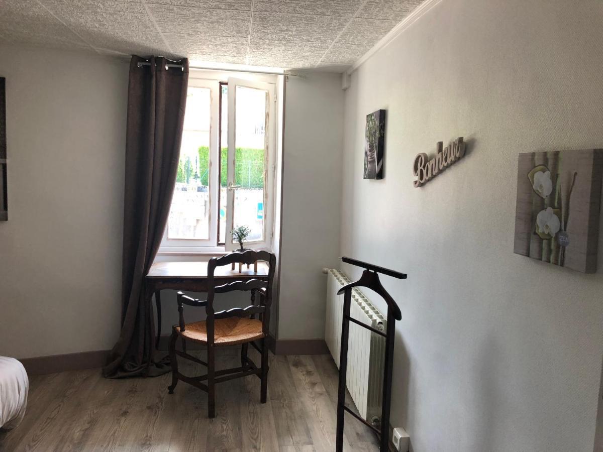 Chambre Bonheur Pugny-Chatenod ภายนอก รูปภาพ